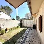 Gasthuis Mazet Suzie, 2 Chambres, Piscine & Parking Nîmes