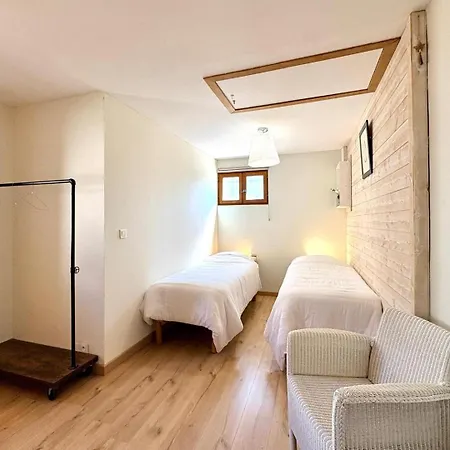 Gasthof Mazet Suzie, 2 Chambres, Piscine & Parking Nîmes