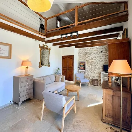Mazet Suzie, 2 Chambres, Piscine & Parking 3* Nîmes